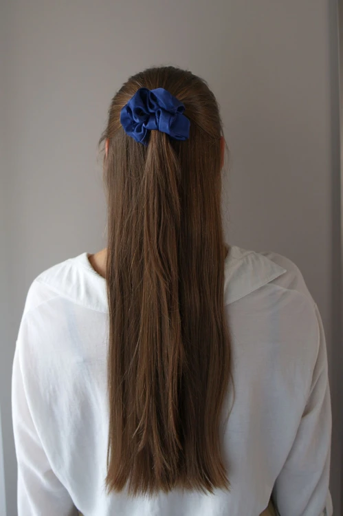 Granatowa scrunchie